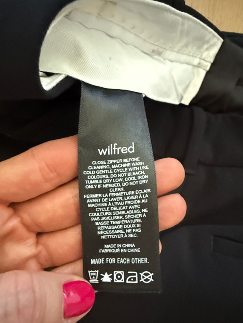 Wilfred black effortless crop Crepette. Size 2 - Picture 7 of 8